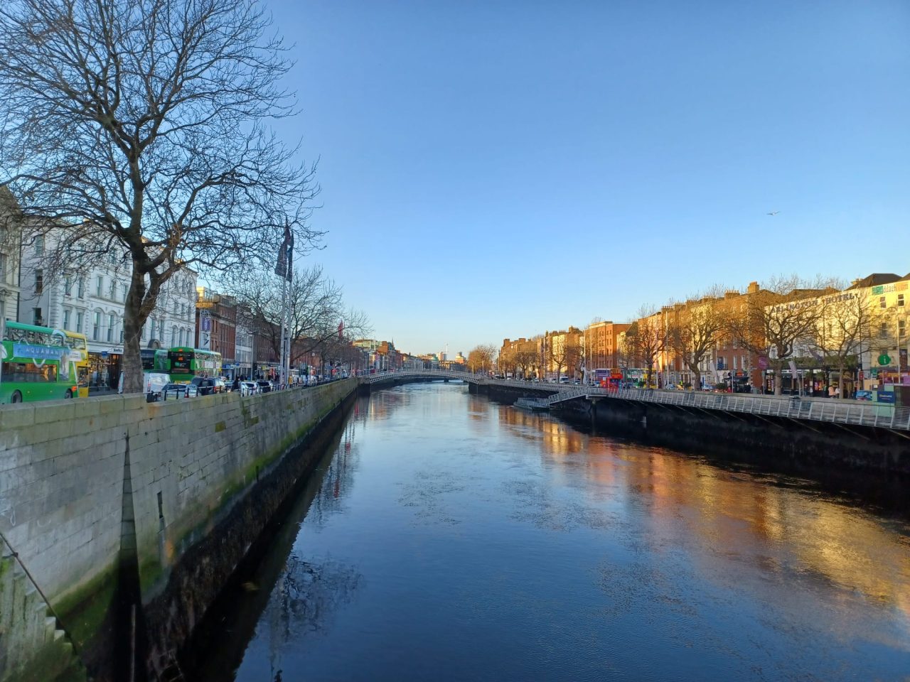 River Liffey, Aston Quay and Bachelor's Walk, Dublin 1 and Dublin 2